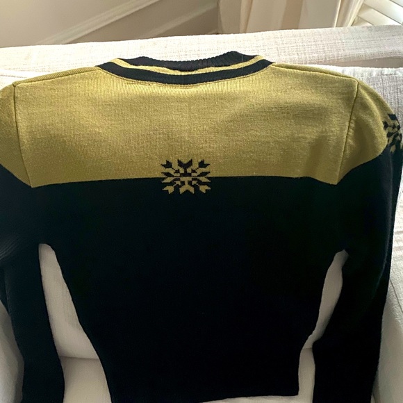 EUC Vintage Nils Sweater - Picture 5 of 13